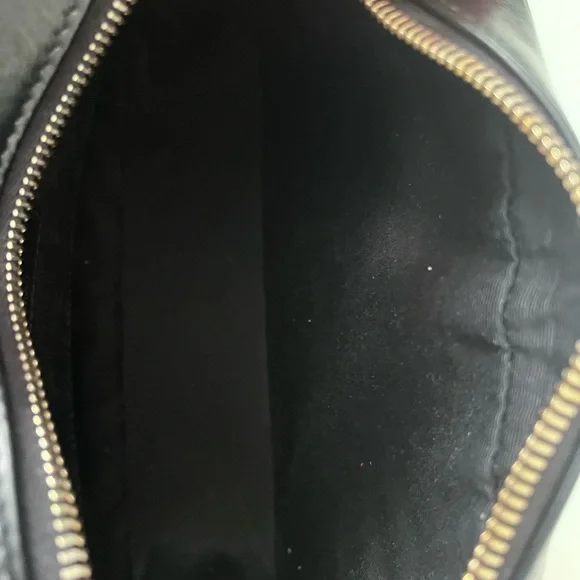 YSL Lou Camera Bag with tassel - Pristine condition. Like New! 💯 Authentic - Picture 10 of 11